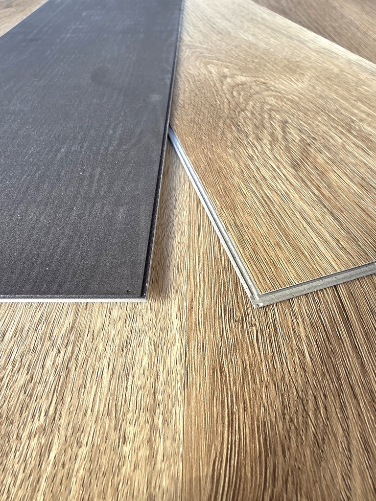 RV PISO VINILICO N05 CLICK Nexus 4.5mm 180x1220mm Caja 2.65m² Incluye Manta