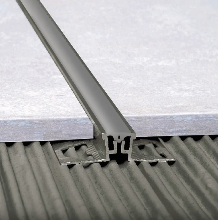 5765 ALUMINIO JUNTA DILATAC EURO 12mm x 2,5m GRIS