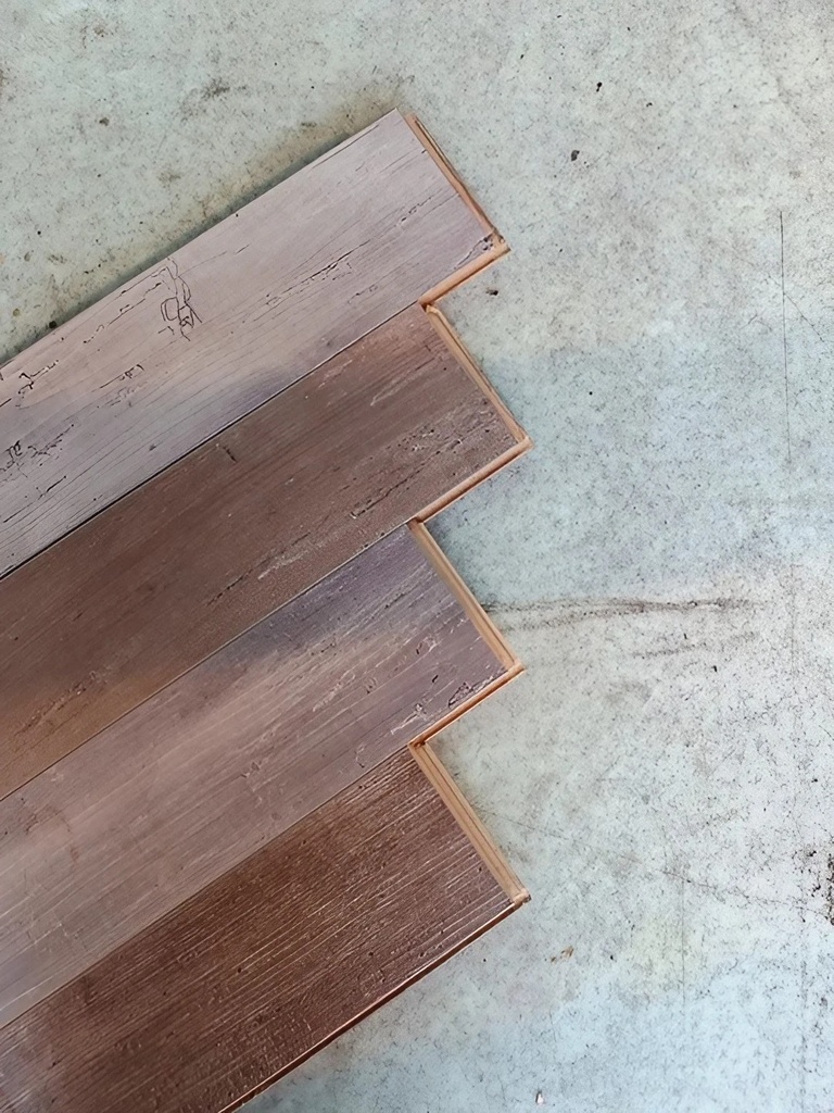 PISO LAMINADO AC5 (UNIQUE 62-6) AQUA RESIST /  Caja 1.852m² / Tabla 12.3x127x1215mm