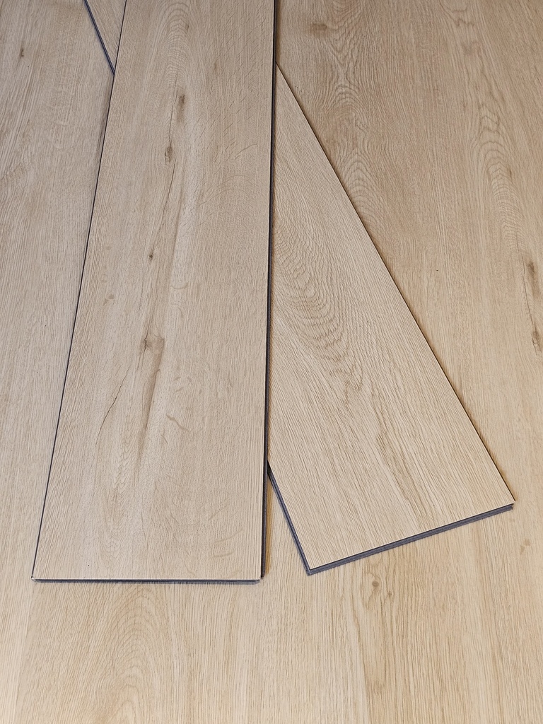 RV PISO VINILICO N04 CLICK Nexus 4.5mm 180x1220mm Caja 2.65m² Incluye Manta