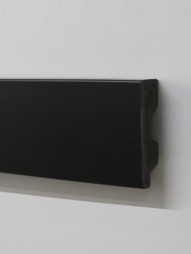 ARQ*446-06 ZOCALO EPS ARQUIPLAST 6CM RECTO NEGRO 60x15mm TIRA 2.85m