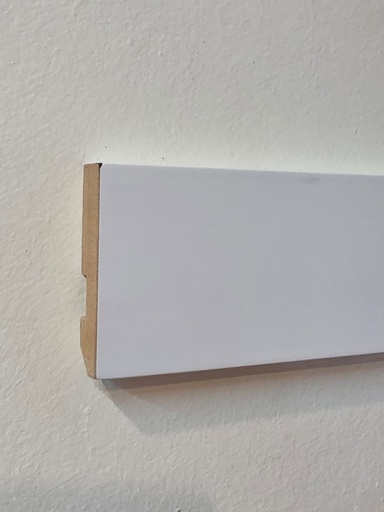 [6745] 6745 - PR ZR-70 ZOCALO MDF "FOLIADO PVC" RECTO BLANCO 7CM - 15x70x2,75mts